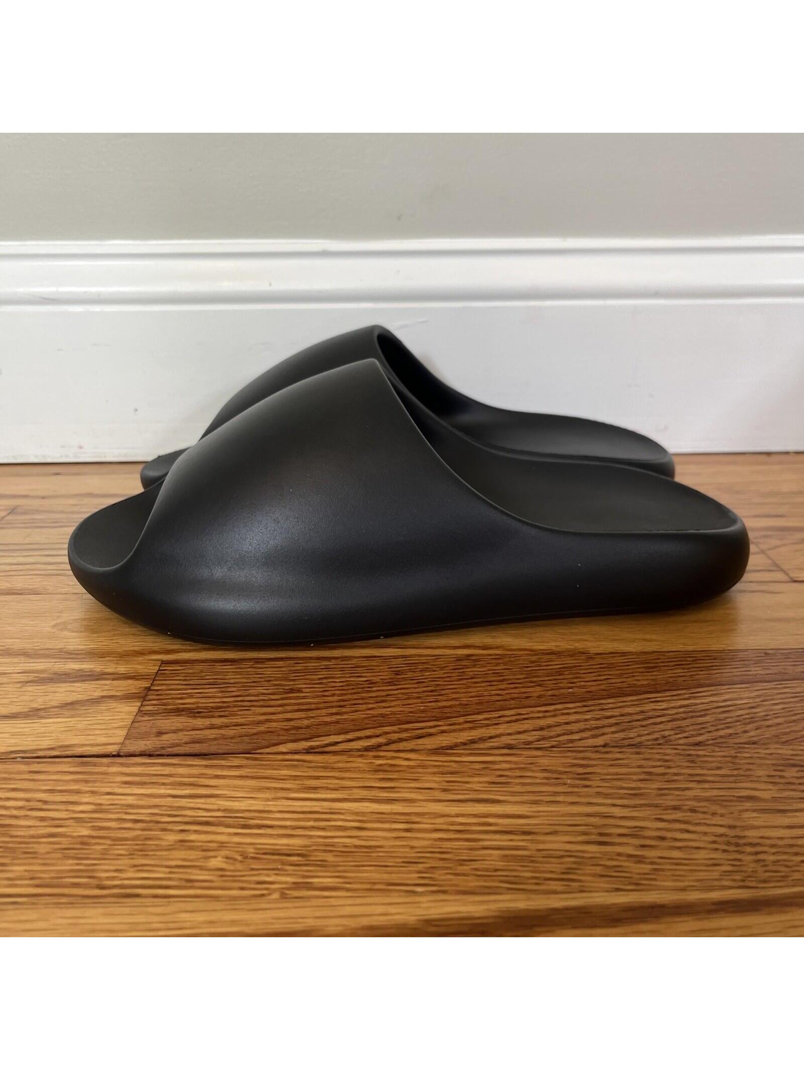 Yeezy Yzy Ys02 Coal Black Slides Brand New Size 10